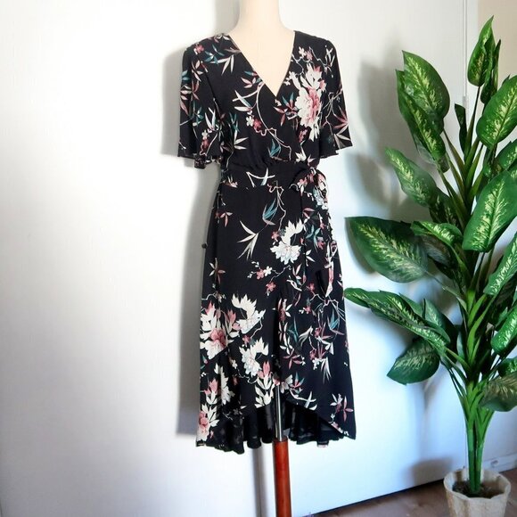 Matty M Spokane Black Floral Ruffle Hem Short Flutter Sleeve Dress Size XS - Picture 13 of 14